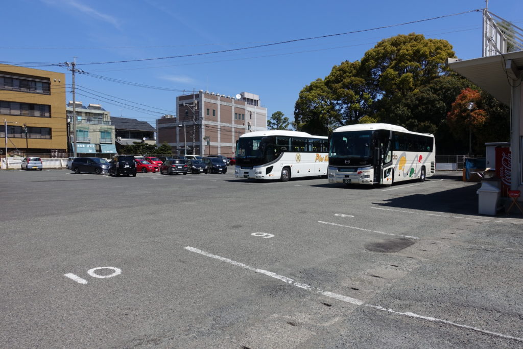 阿蘇山火口の貸切バス駐車場